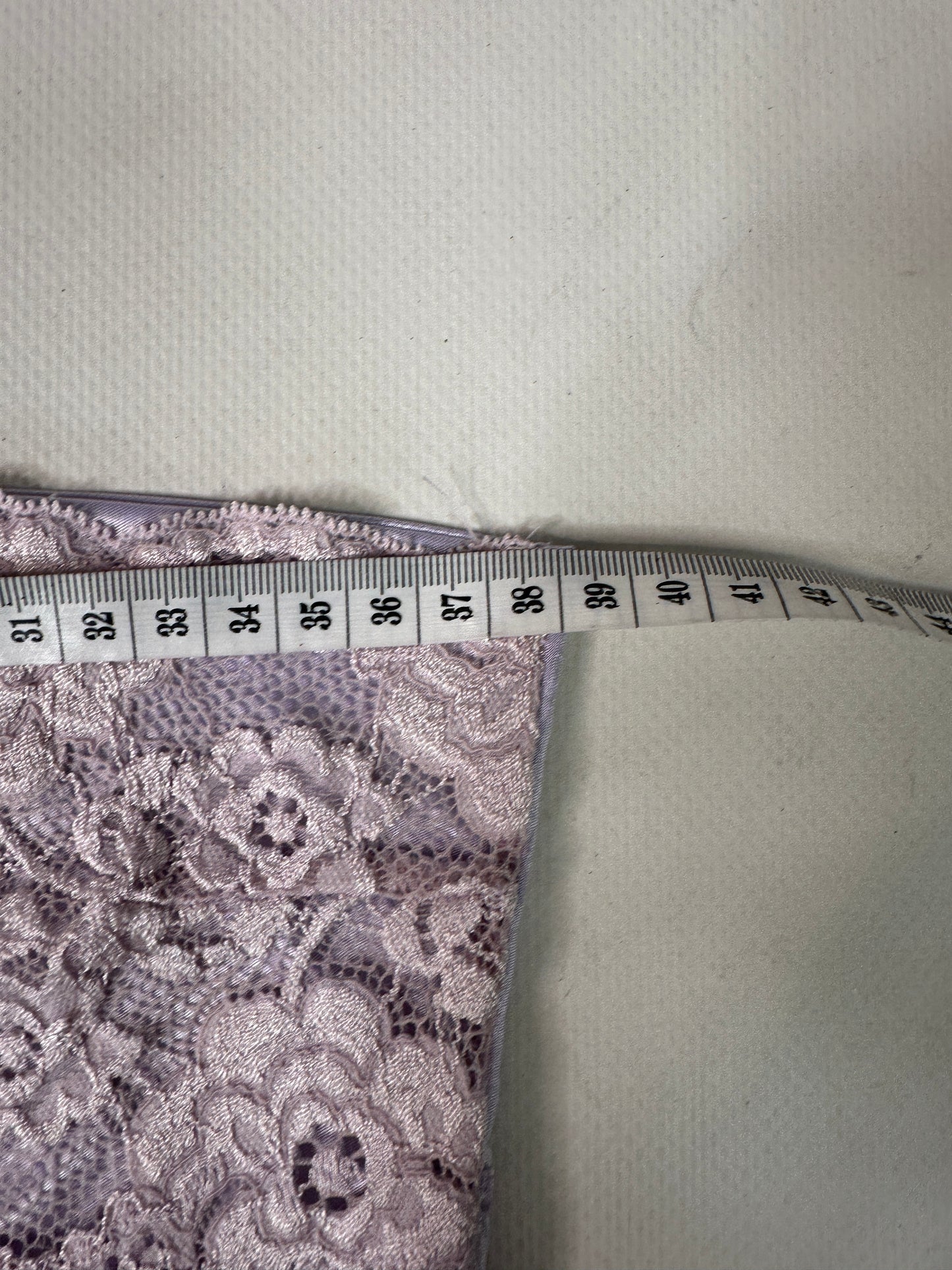 Vintage 2000s lavender lace cami top