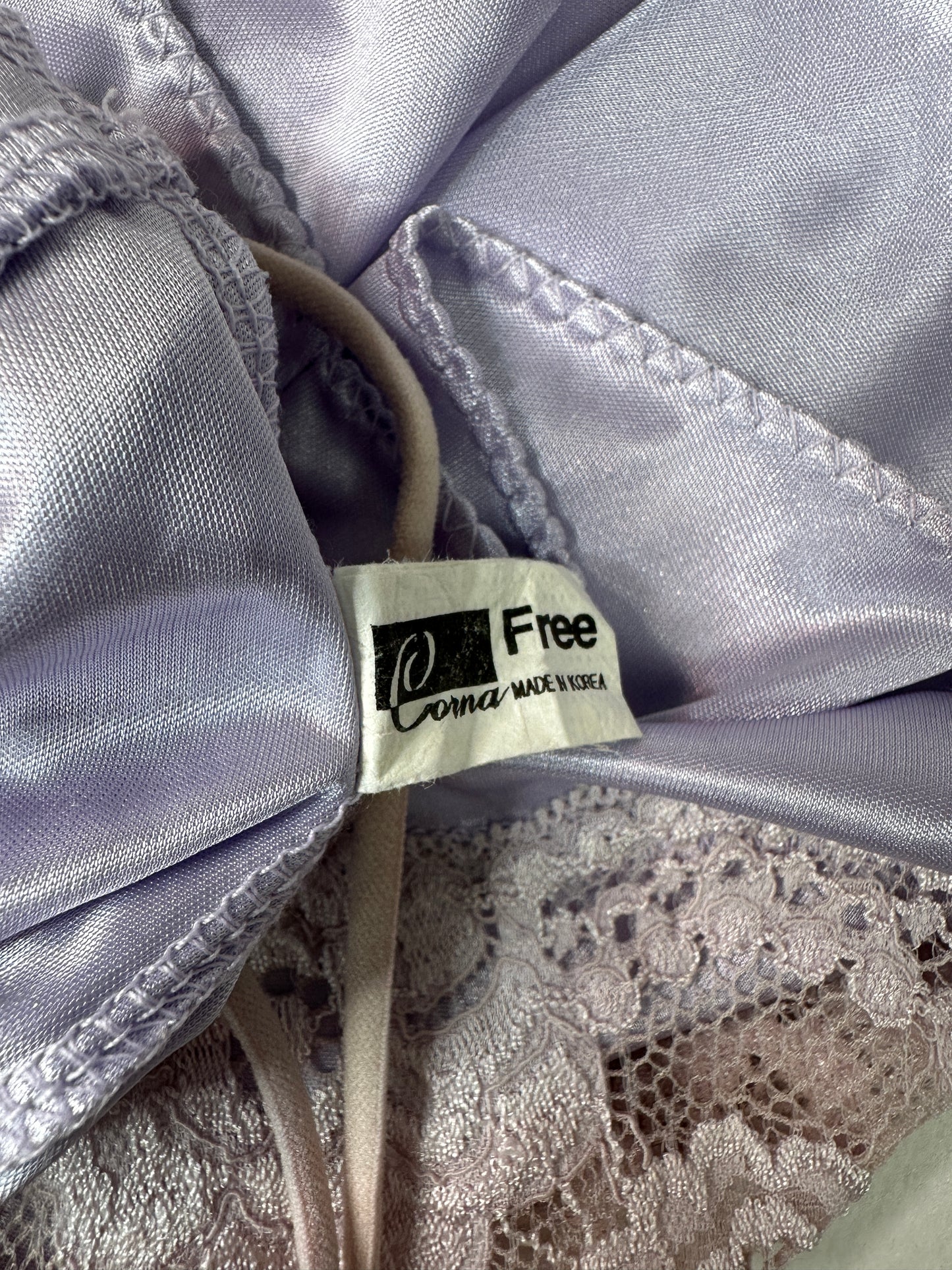 Vintage 2000s lavender lace cami top