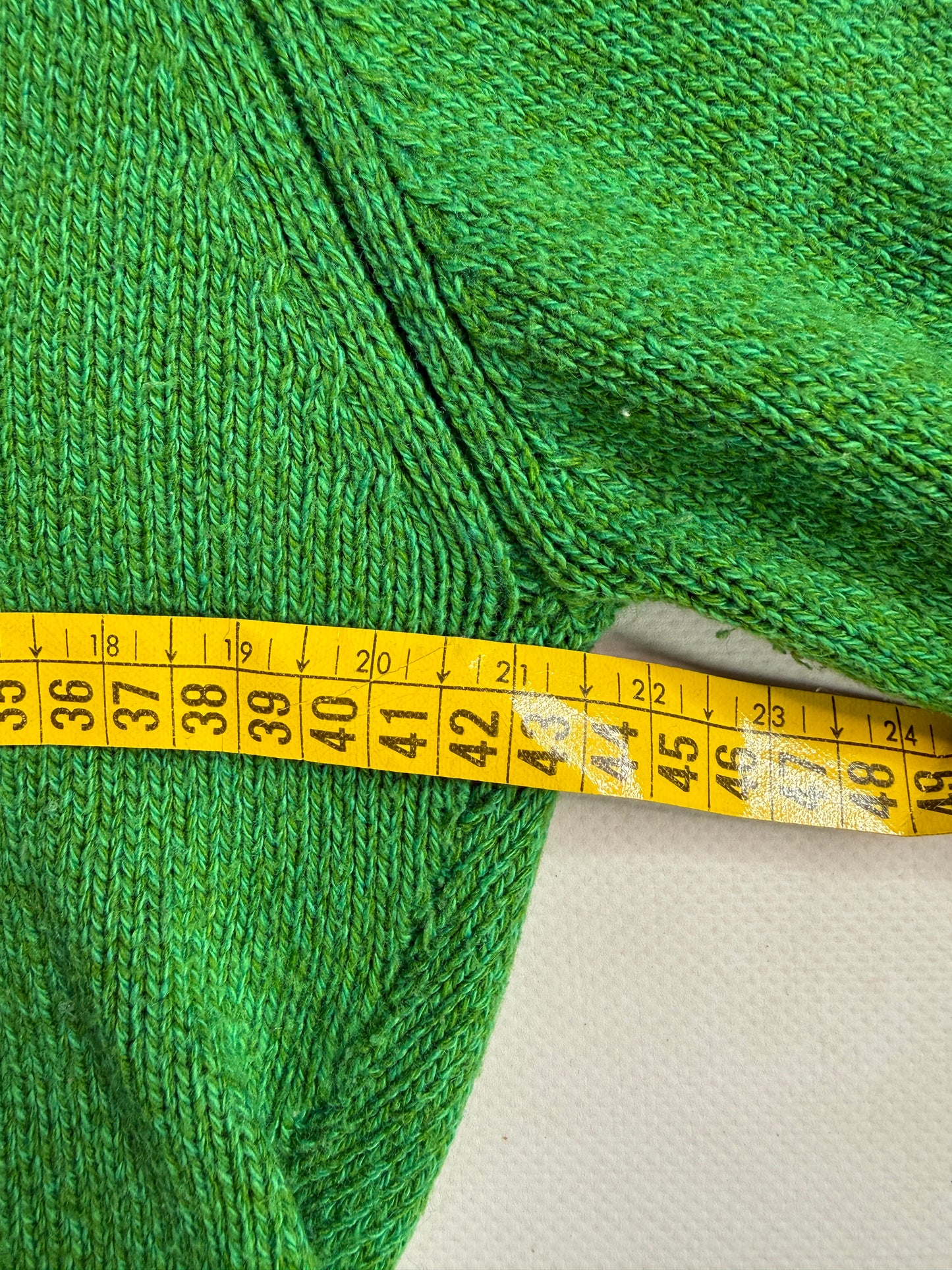Vintage 00s zip up sweater