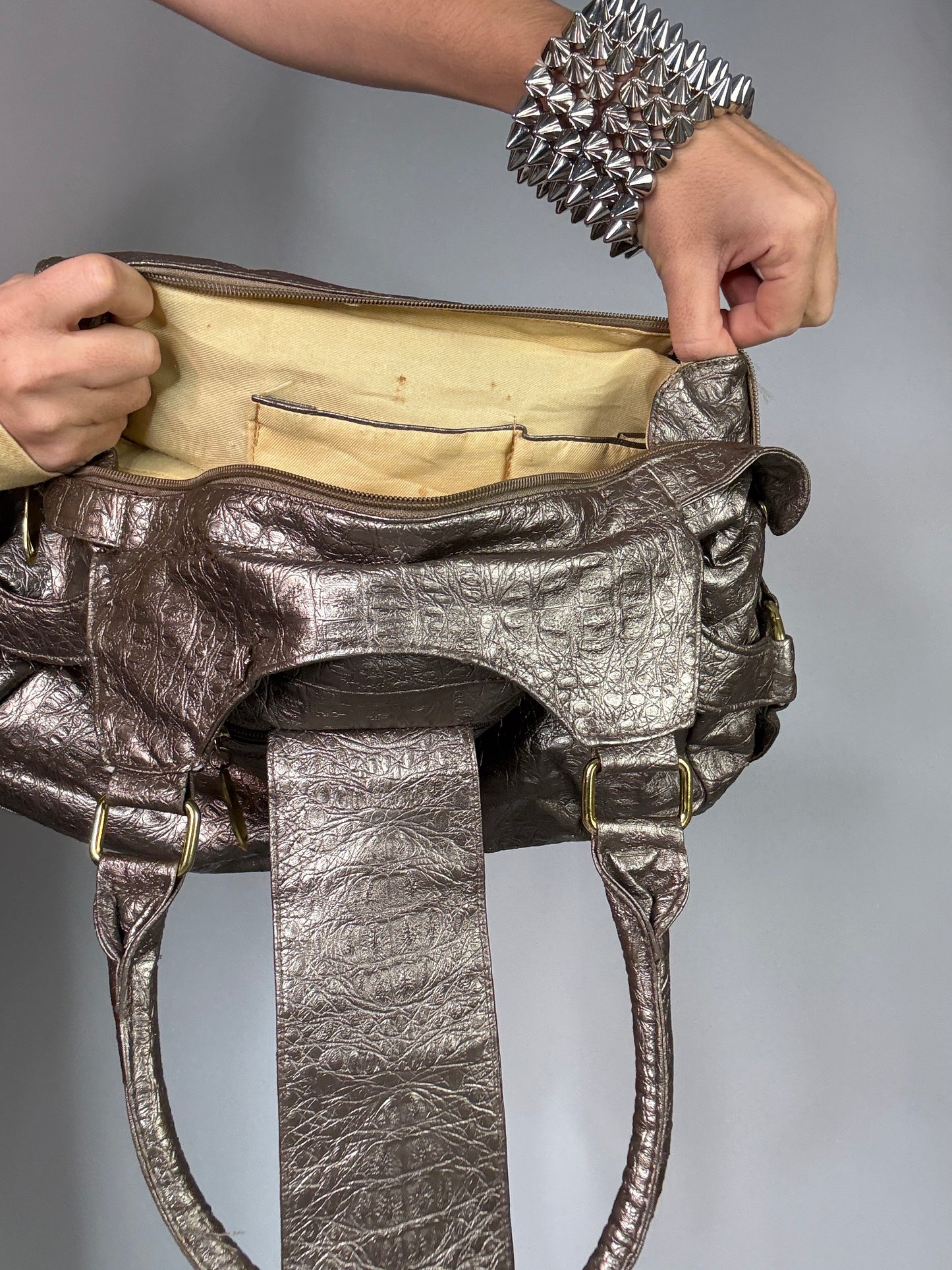 Y2K vintage leather bag