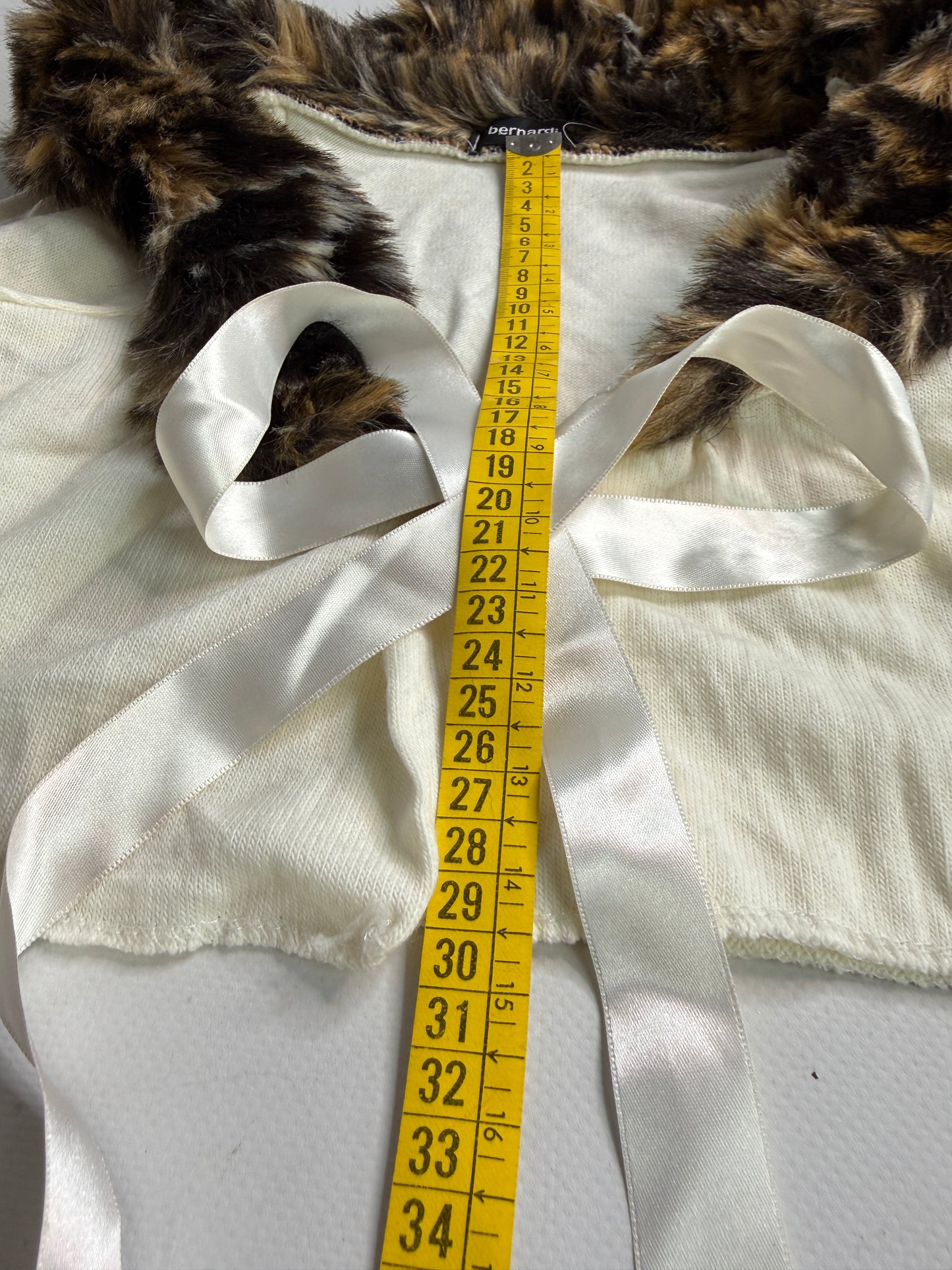 Vintage cardigan bolero style