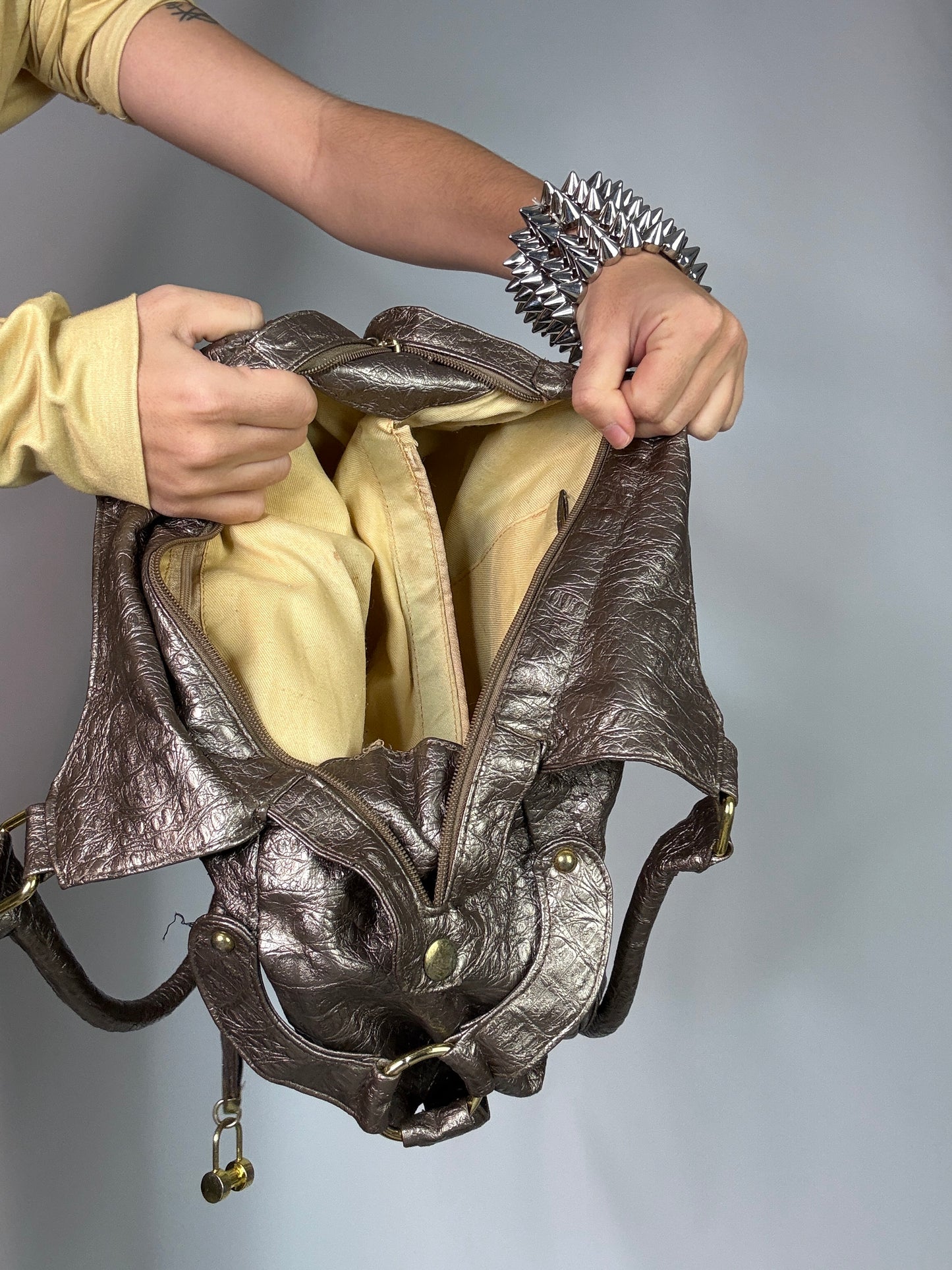 Y2K vintage leather bag