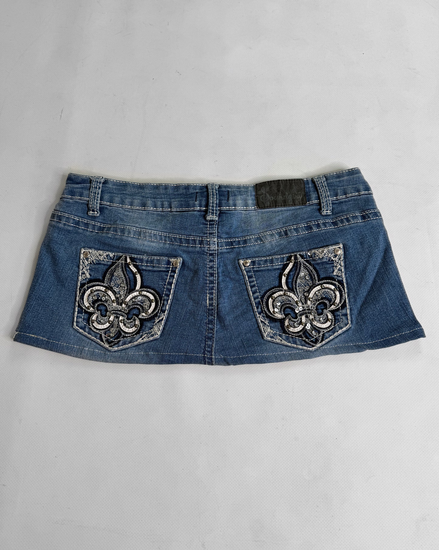 2000s low rise denim mini skirt