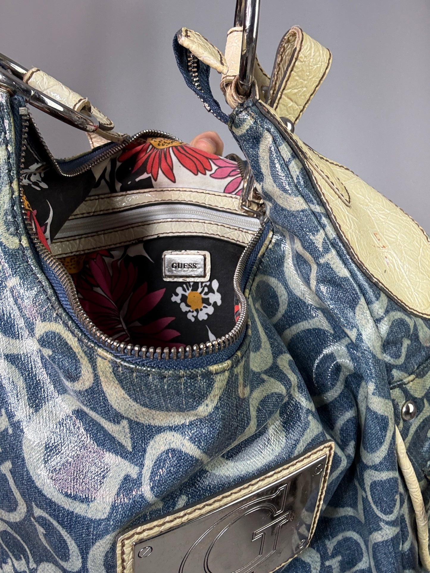 Vintage Y2K Guess Bag