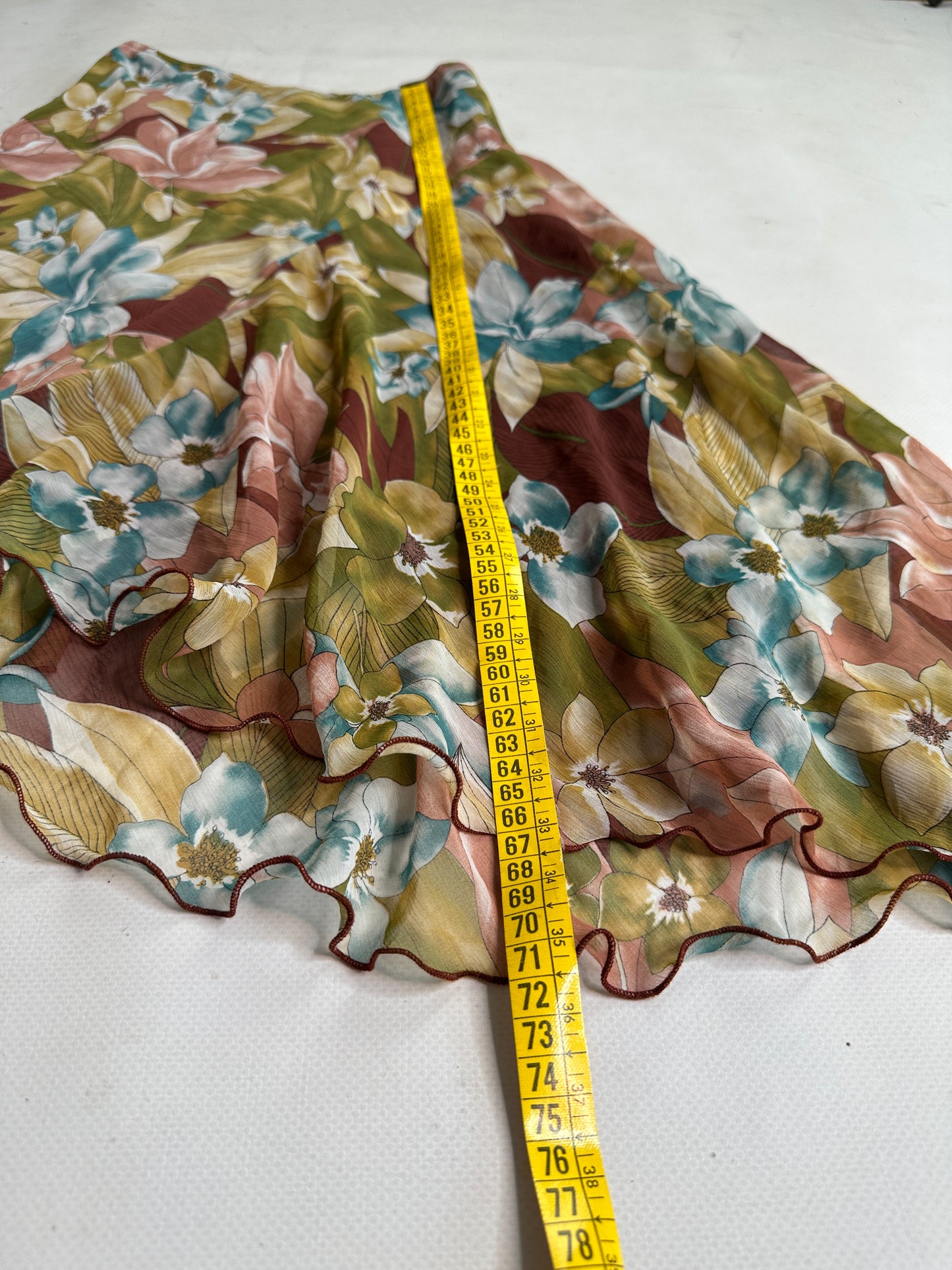 Vintage 2000s long floral skirt