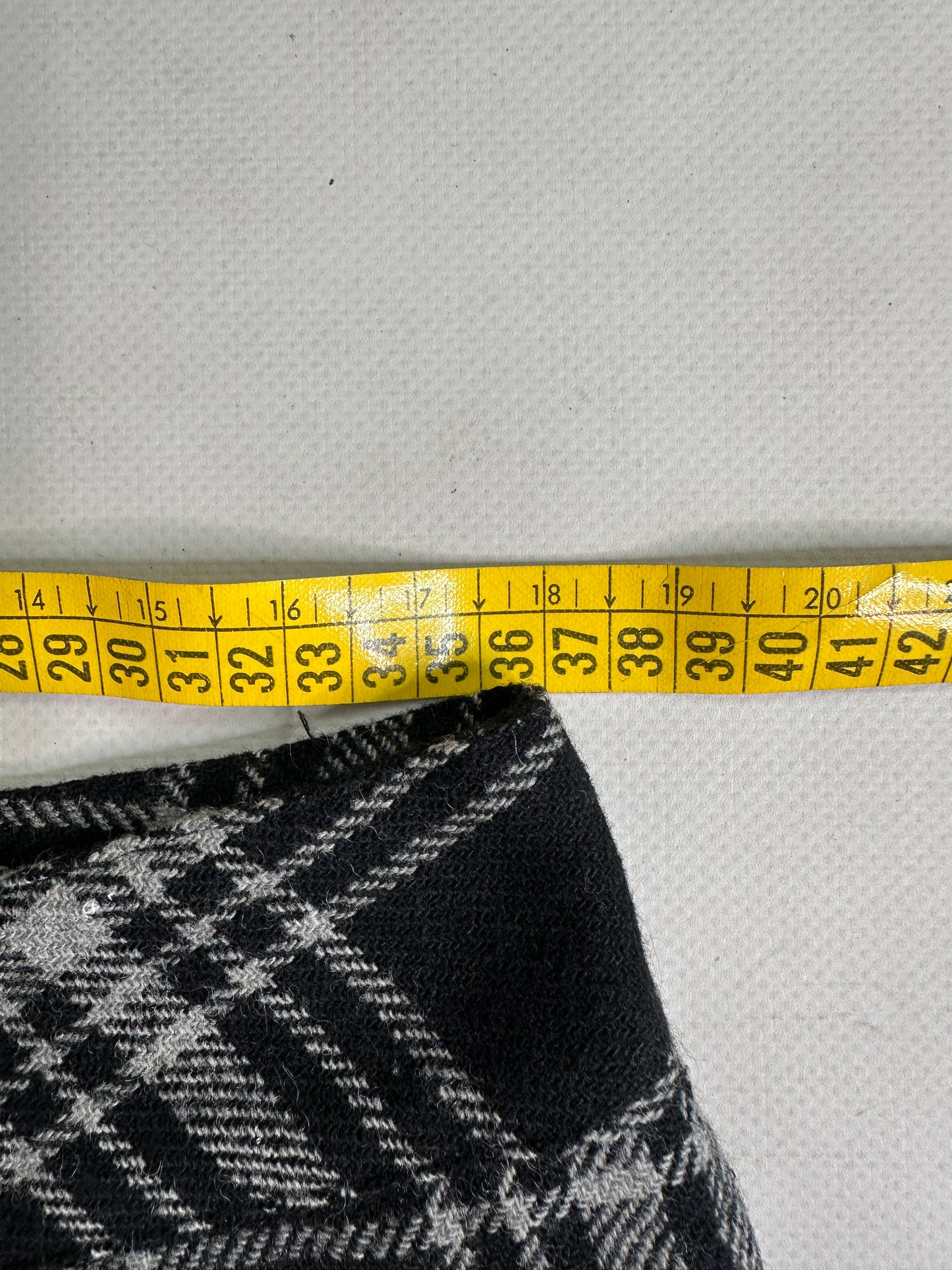 Vintage 2000s Plaid Shorts model off duty